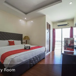 Hotel Reddoorz Plus @ Balibago City, Angeles